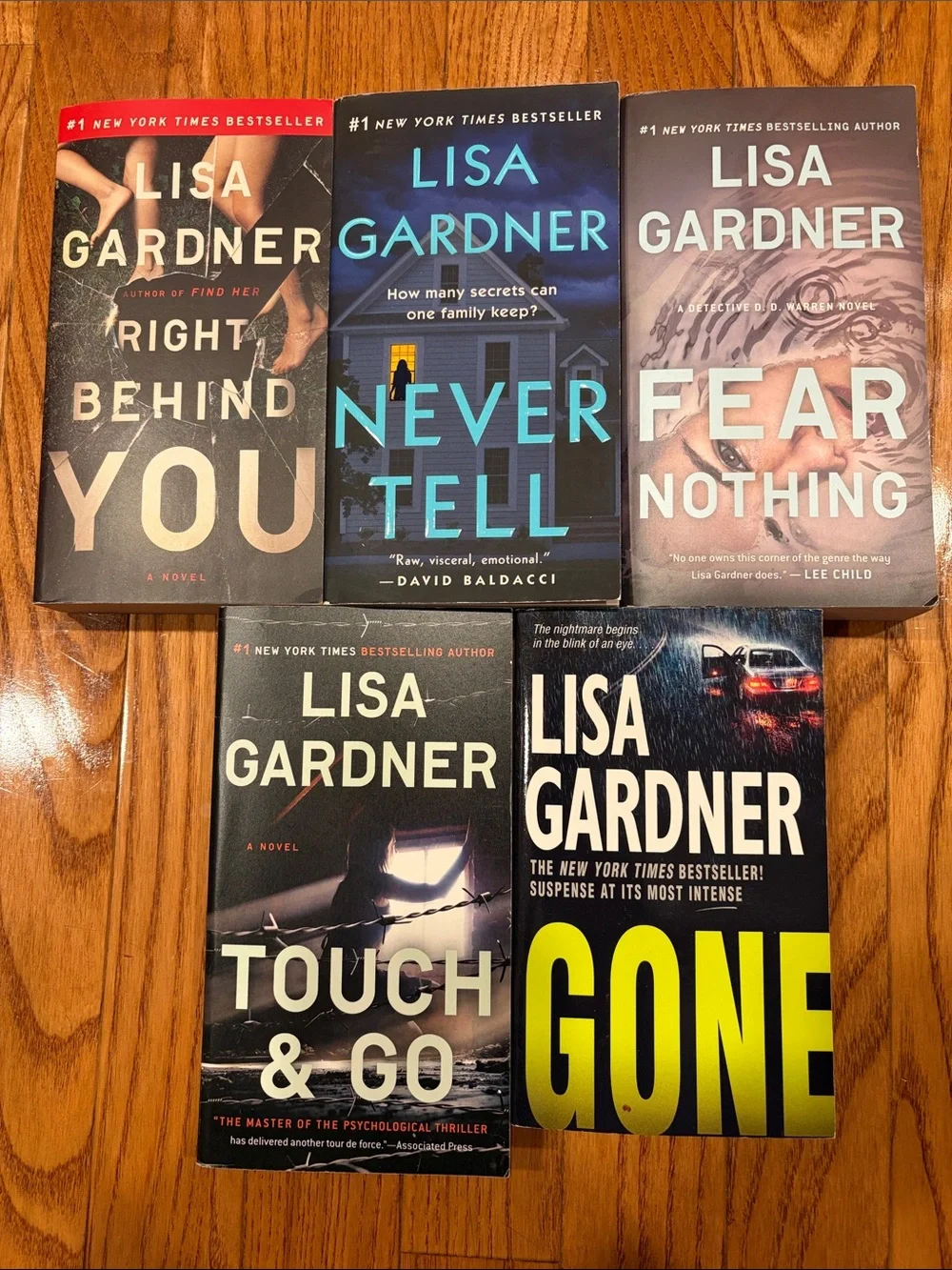 Lisa Gardner Thriller Paperback Set of 5 books.